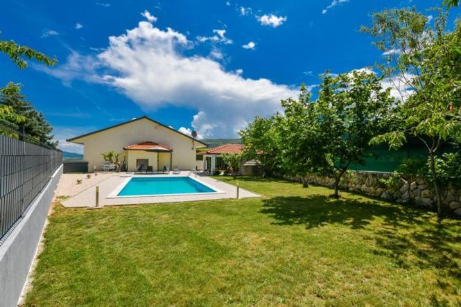 Villa Tea In Imotski, Private Pool Zmijavci エクステリア 写真